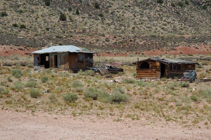 I guess some people have abandoned this house 